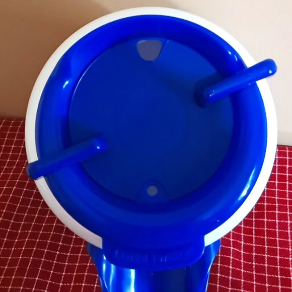 GATORS 64 OZ Mug/Small Cooler. Featuring The University Of Florida Gators. - Picture 10 of 16